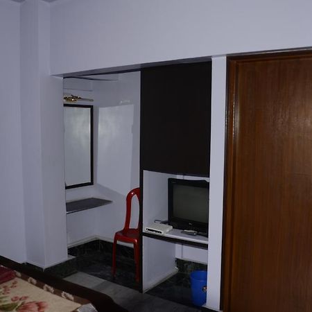 Kim Lawn Guest House 콜카타 외부 사진